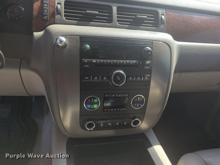 image for item MY9904 2008 GMC Yukon XL  SUV