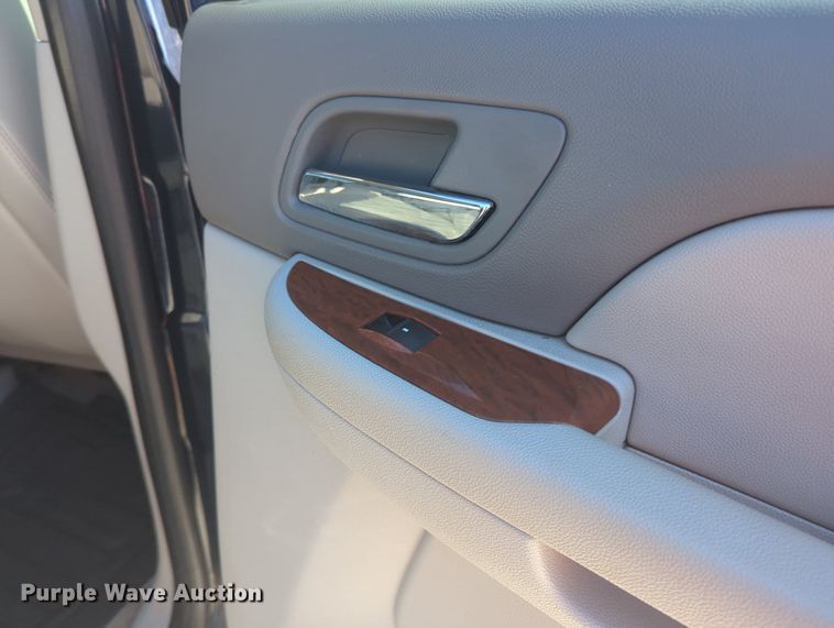 image for item MY9904 2008 GMC Yukon XL  SUV