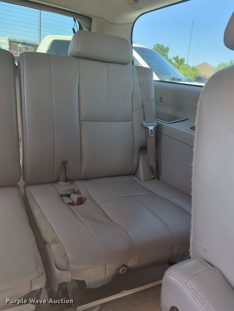 image for item MY9904 2008 GMC Yukon XL  SUV