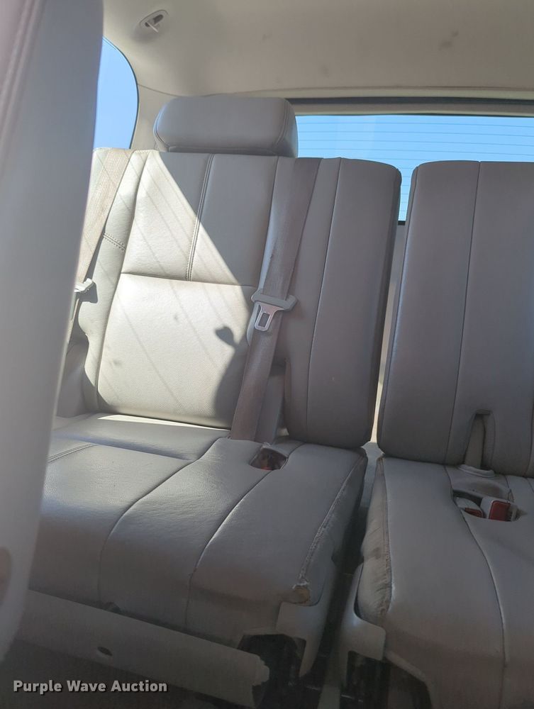 image for item MY9904 2008 GMC Yukon XL  SUV