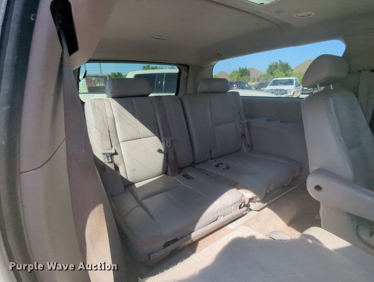 image for item MY9904 2008 GMC Yukon XL  SUV