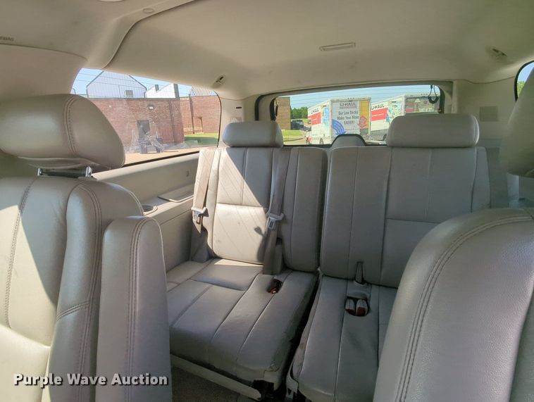 image for item MY9904 2008 GMC Yukon XL  SUV