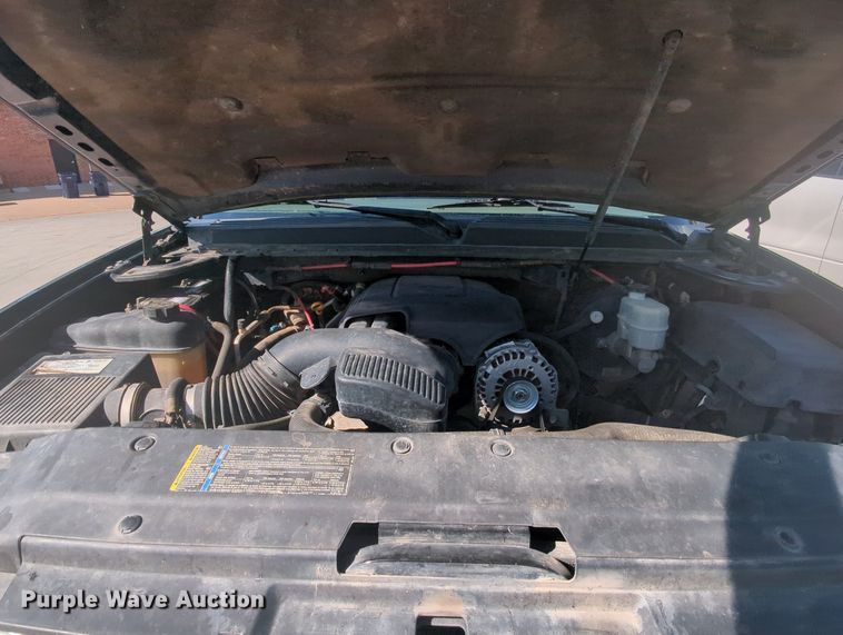 image for item MY9904 2008 GMC Yukon XL  SUV