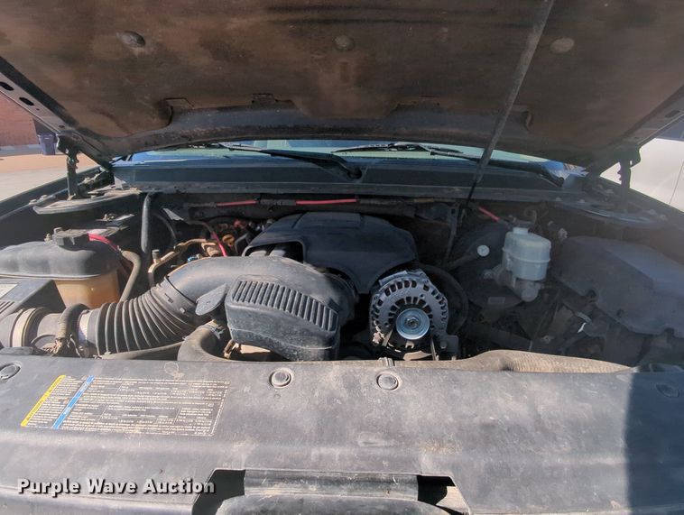 image for item MY9904 2008 GMC Yukon XL  SUV