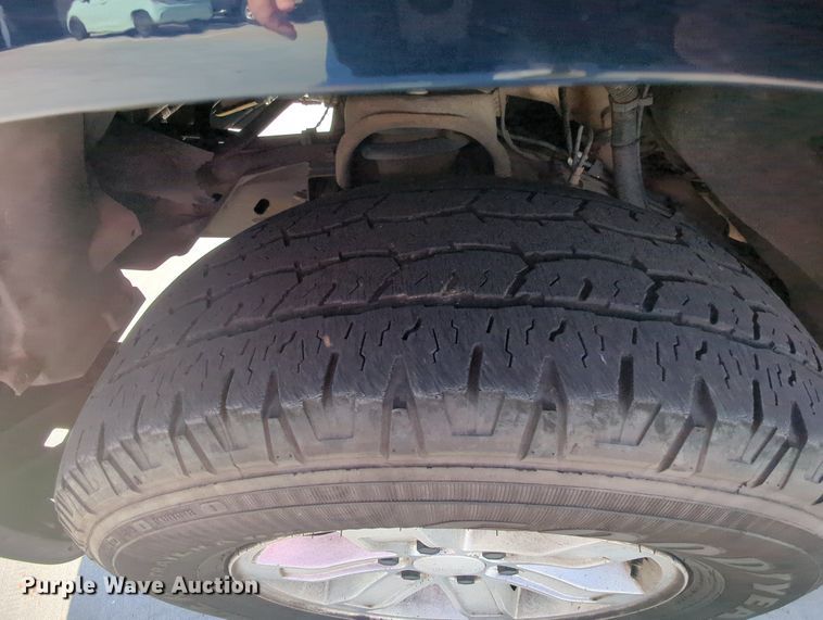 image for item MY9904 2008 GMC Yukon XL  SUV