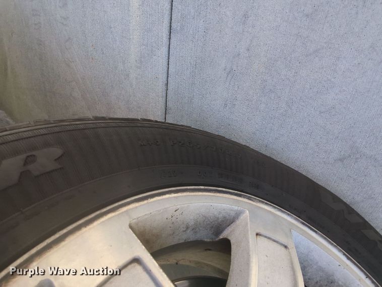 image for item MY9904 2008 GMC Yukon XL  SUV