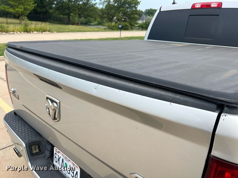 image for item NA9042 2017 Dodge Ram 1500 Big Horn  Crew Cab pickup truck