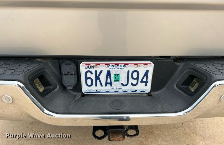 image for item NA9042 2017 Dodge Ram 1500 Big Horn  Crew Cab pickup truck