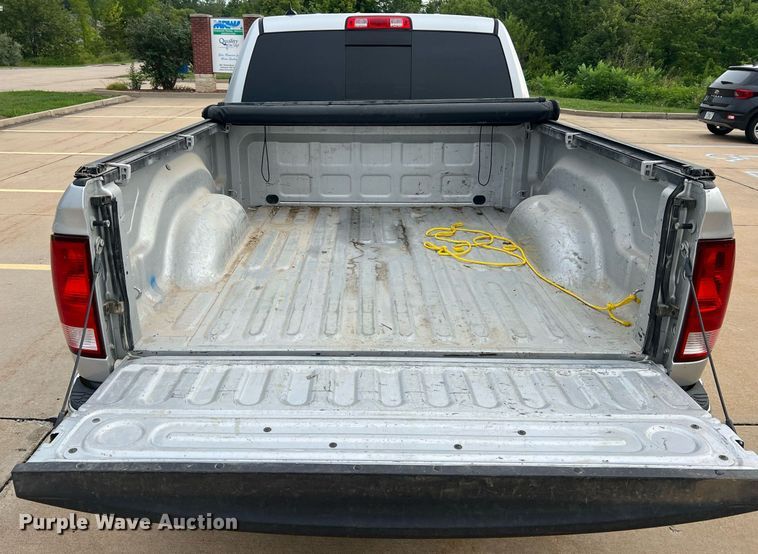 image for item NA9042 2017 Dodge Ram 1500 Big Horn  Crew Cab pickup truck
