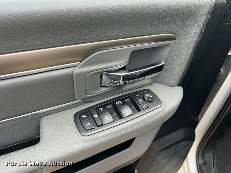 image for item NA9042 2017 Dodge Ram 1500 Big Horn  Crew Cab pickup truck