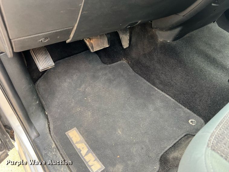 image for item NA9042 2017 Dodge Ram 1500 Big Horn  Crew Cab pickup truck