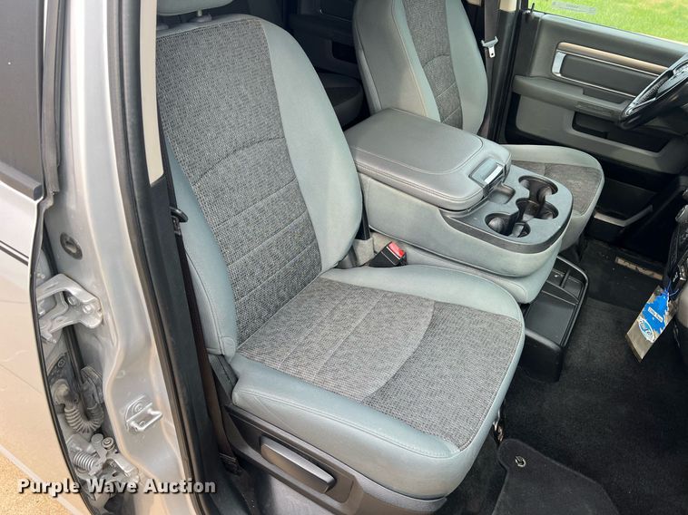 image for item NA9042 2017 Dodge Ram 1500 Big Horn  Crew Cab pickup truck