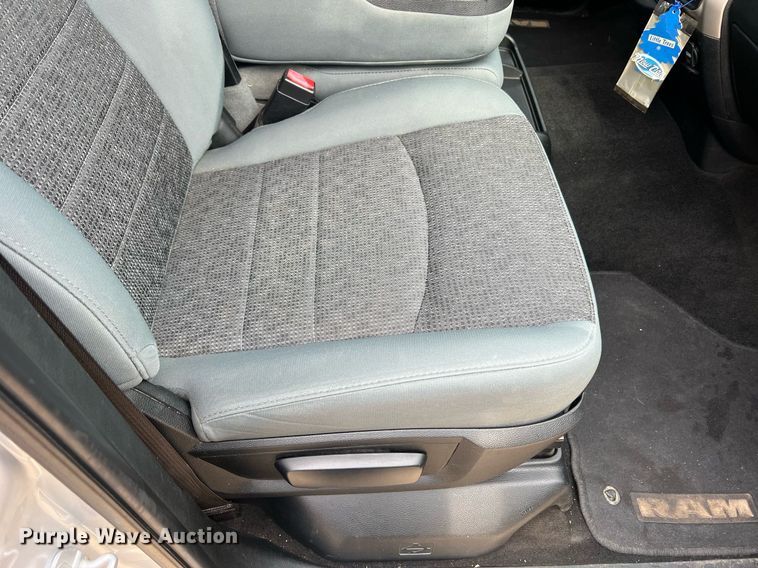 image for item NA9042 2017 Dodge Ram 1500 Big Horn  Crew Cab pickup truck