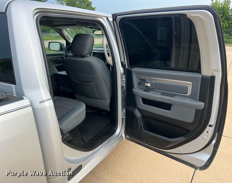 image for item NA9042 2017 Dodge Ram 1500 Big Horn  Crew Cab pickup truck