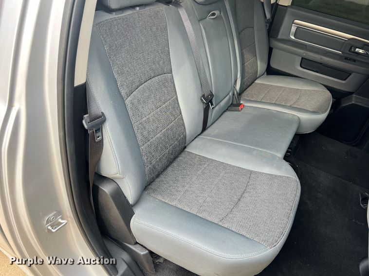 image for item NA9042 2017 Dodge Ram 1500 Big Horn  Crew Cab pickup truck