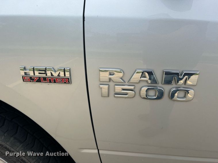 image for item NA9042 2017 Dodge Ram 1500 Big Horn  Crew Cab pickup truck