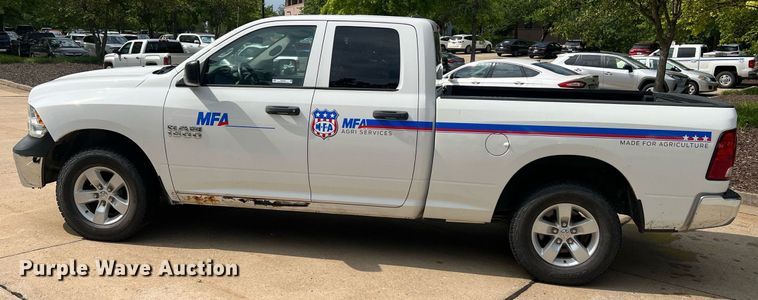 image for item NA9056 2013 Dodge Ram 1500  Crew Cab pickup truck