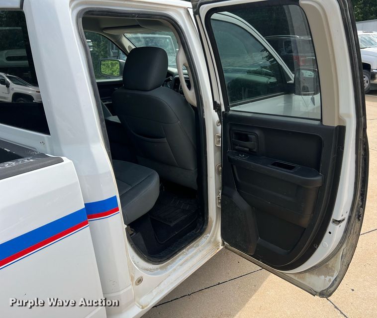 image for item NA9056 2013 Dodge Ram 1500  Crew Cab pickup truck