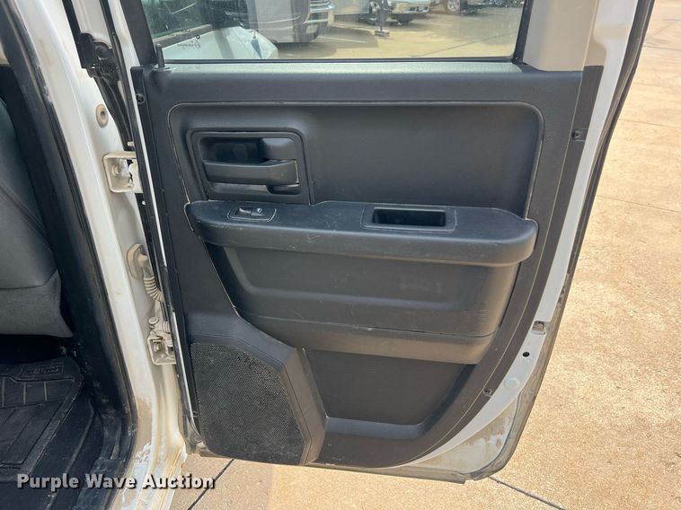 image for item NA9056 2013 Dodge Ram 1500  Crew Cab pickup truck