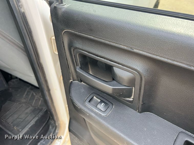 image for item NA9056 2013 Dodge Ram 1500  Crew Cab pickup truck