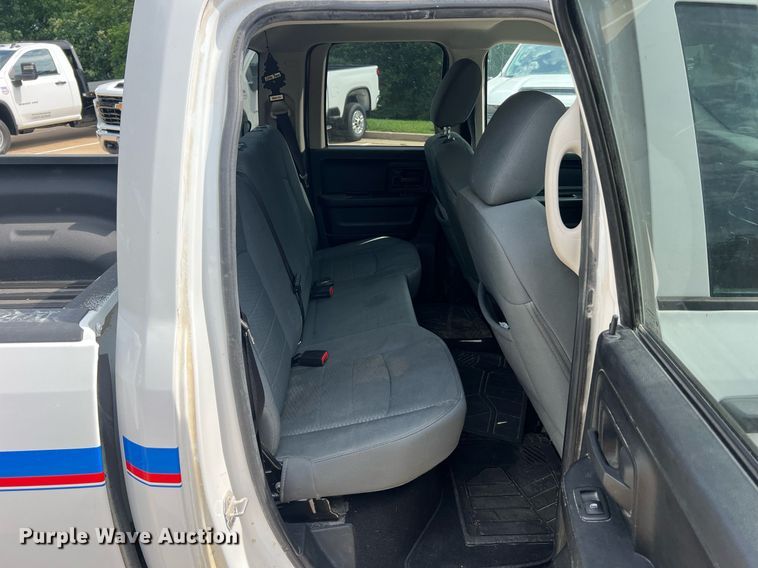 image for item NA9056 2013 Dodge Ram 1500  Crew Cab pickup truck