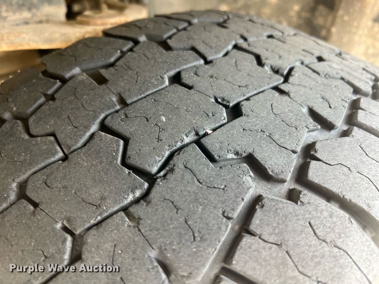 image for item NA9056 2013 Dodge Ram 1500  Crew Cab pickup truck