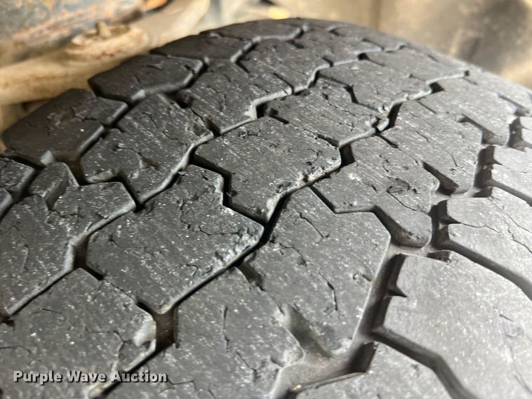 image for item NA9056 2013 Dodge Ram 1500  Crew Cab pickup truck