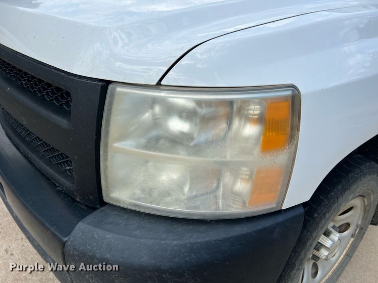 image for item NA9057 2011 Chevrolet Silverado 1500  Access Cab pickup truck