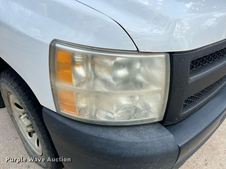 image for item NA9057 2011 Chevrolet Silverado 1500  Access Cab pickup truck