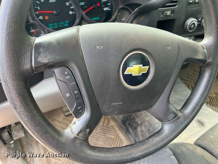 image for item NA9057 2011 Chevrolet Silverado 1500  Access Cab pickup truck