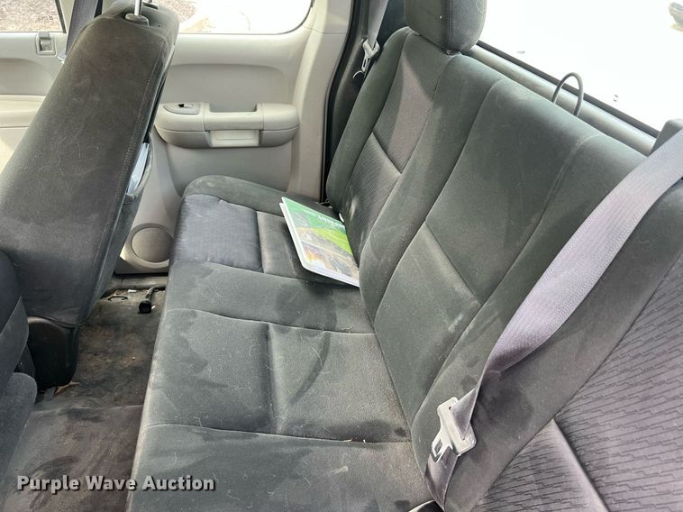 image for item NA9057 2011 Chevrolet Silverado 1500  Access Cab pickup truck