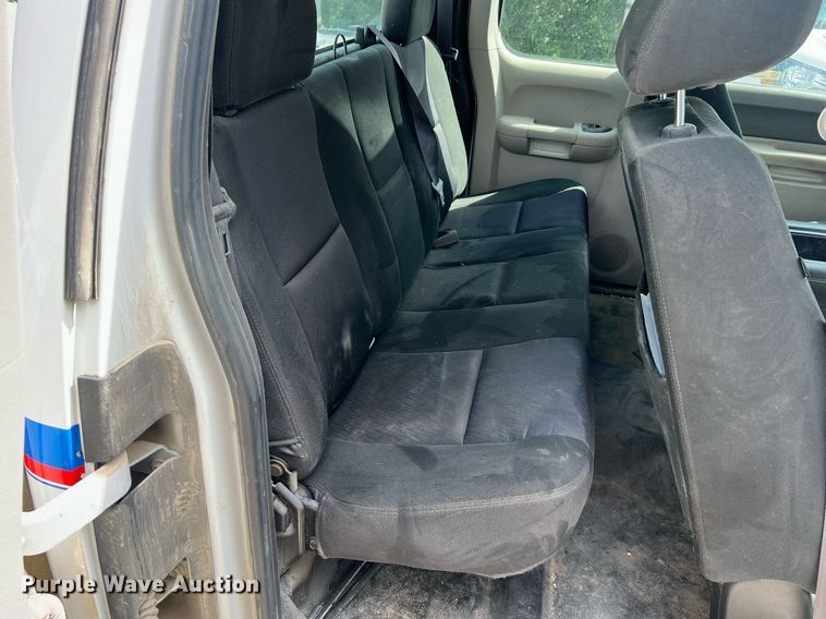 image for item NA9057 2011 Chevrolet Silverado 1500  Access Cab pickup truck