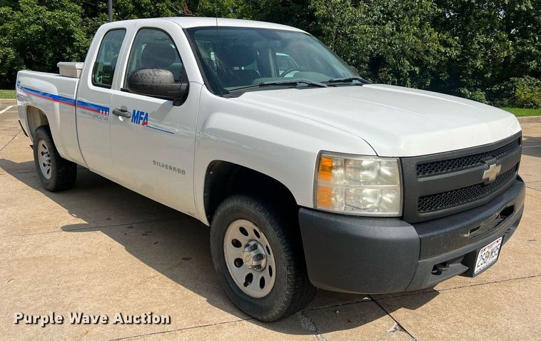 image for item NA9058 2011 Chevrolet Silverado 1500  Access Cab pickup truck