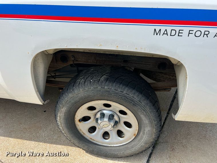 image for item NA9058 2011 Chevrolet Silverado 1500  Access Cab pickup truck