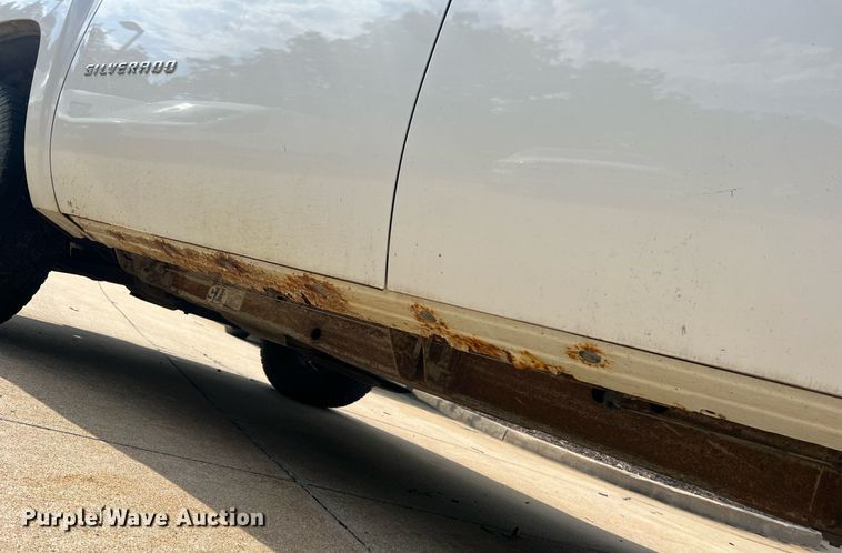 image for item NA9058 2011 Chevrolet Silverado 1500  Access Cab pickup truck