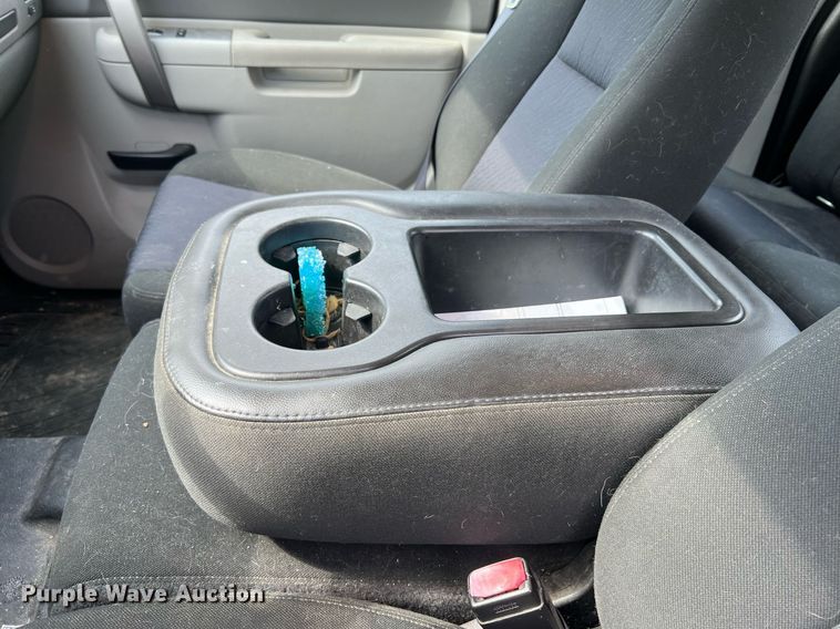 image for item NA9058 2011 Chevrolet Silverado 1500  Access Cab pickup truck