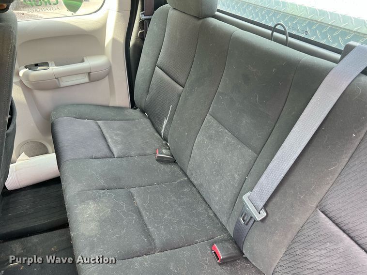 image for item NA9058 2011 Chevrolet Silverado 1500  Access Cab pickup truck