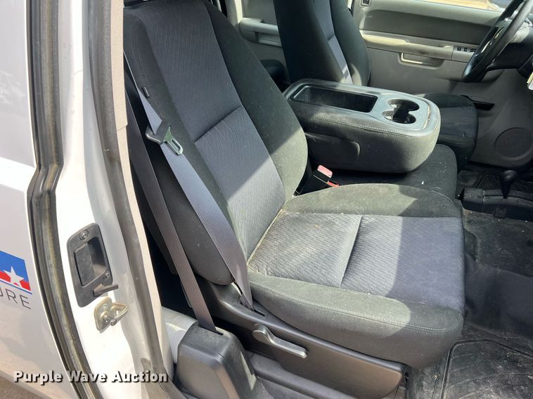 image for item NA9058 2011 Chevrolet Silverado 1500  Access Cab pickup truck