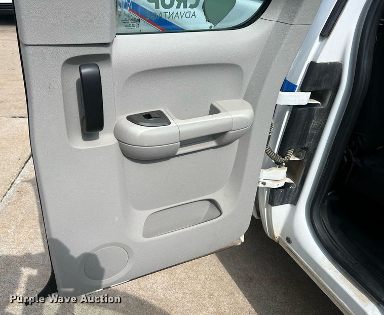 image for item NA9058 2011 Chevrolet Silverado 1500  Access Cab pickup truck