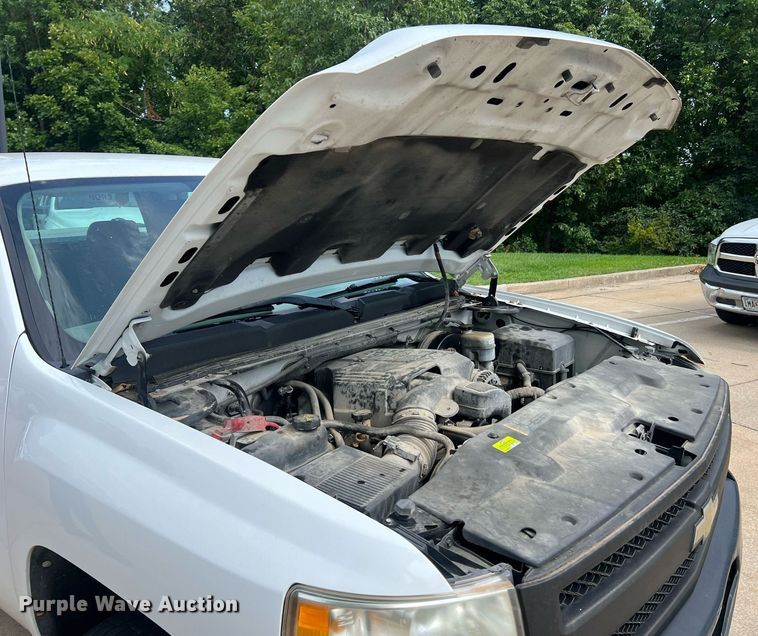 image for item NA9058 2011 Chevrolet Silverado 1500  Access Cab pickup truck