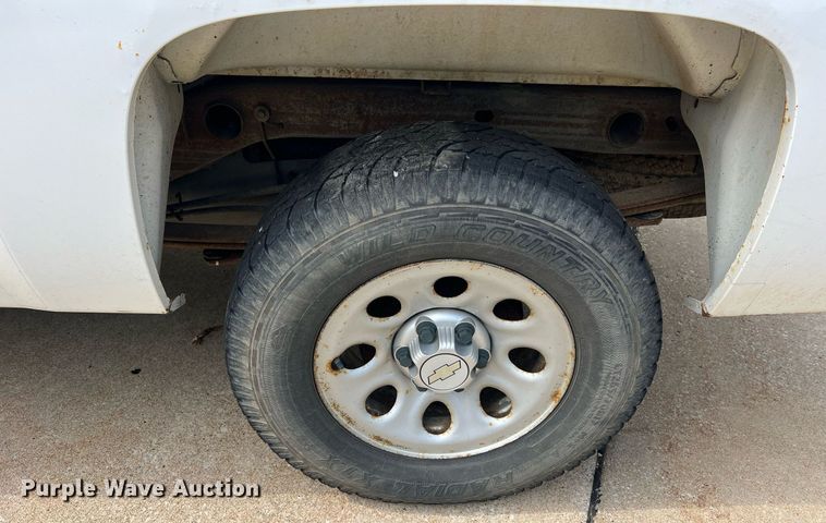 image for item NA9058 2011 Chevrolet Silverado 1500  Access Cab pickup truck