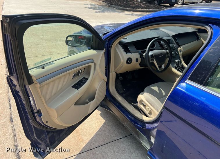 image for item NA9060 2013 Ford Taurus