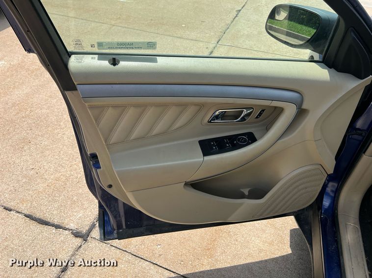 image for item NA9060 2013 Ford Taurus