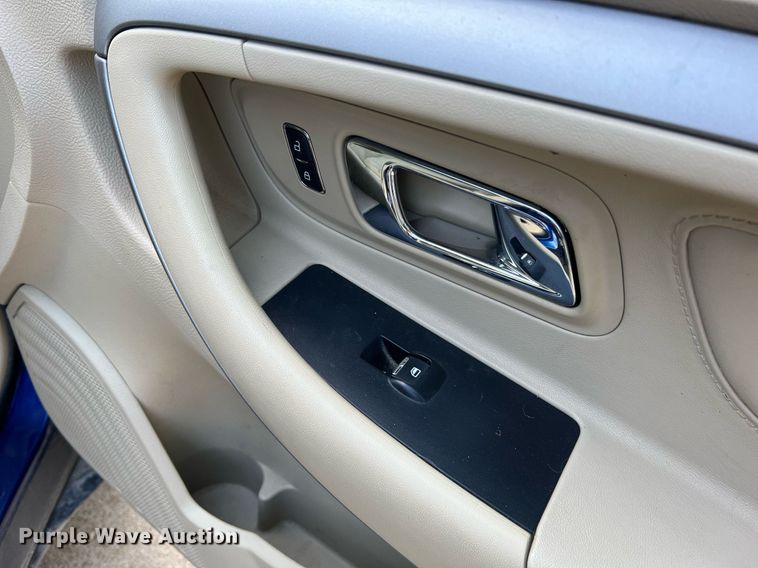 image for item NA9060 2013 Ford Taurus