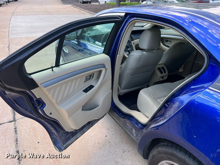 image for item NA9060 2013 Ford Taurus