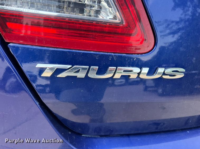 image for item NA9060 2013 Ford Taurus