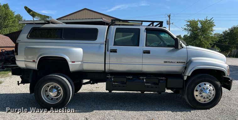 image for item NA9063 1999 Chevrolet C6500  pickup truck