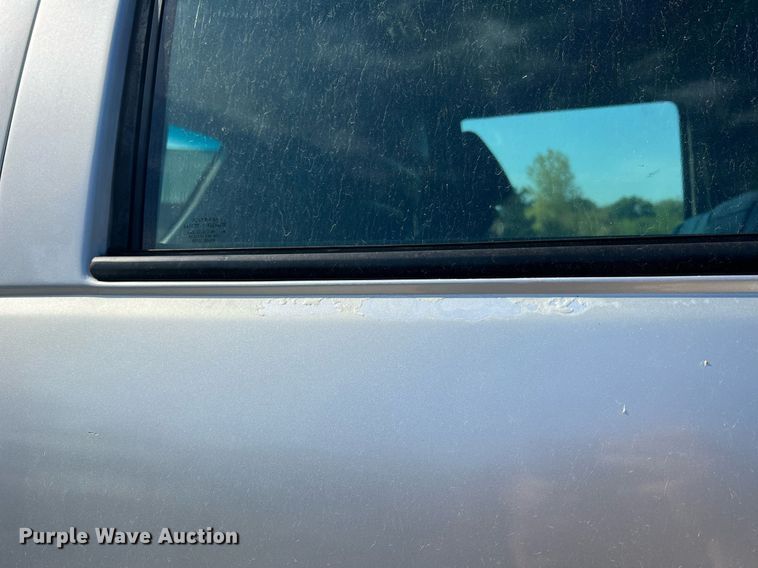 image for item NA9063 1999 Chevrolet C6500  pickup truck