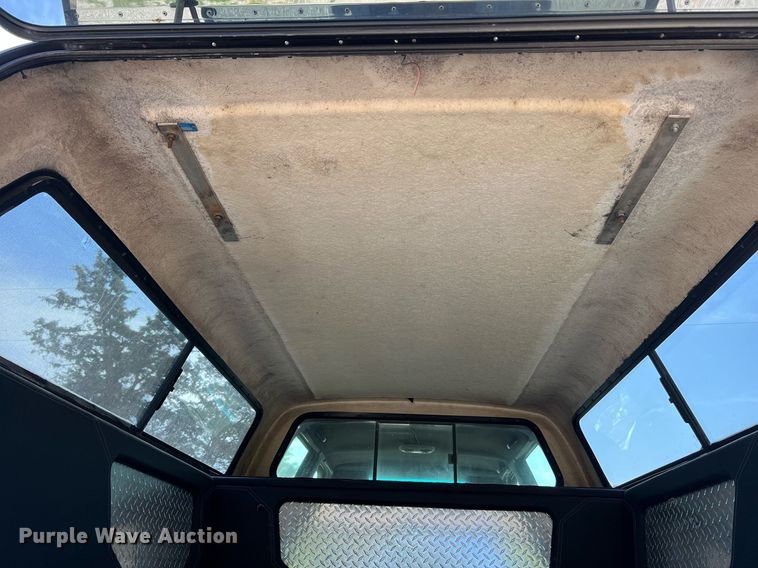 image for item NA9063 1999 Chevrolet C6500  pickup truck