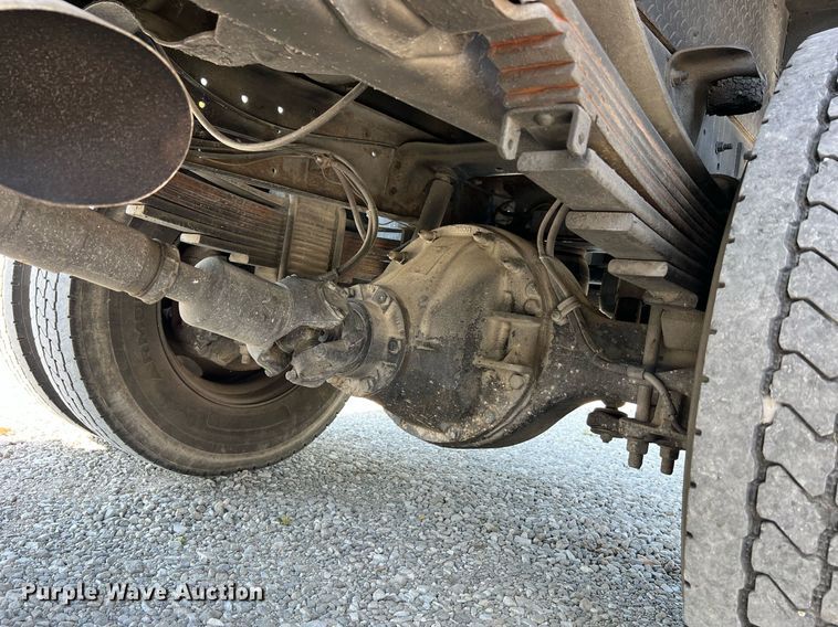 image for item NA9063 1999 Chevrolet C6500  pickup truck